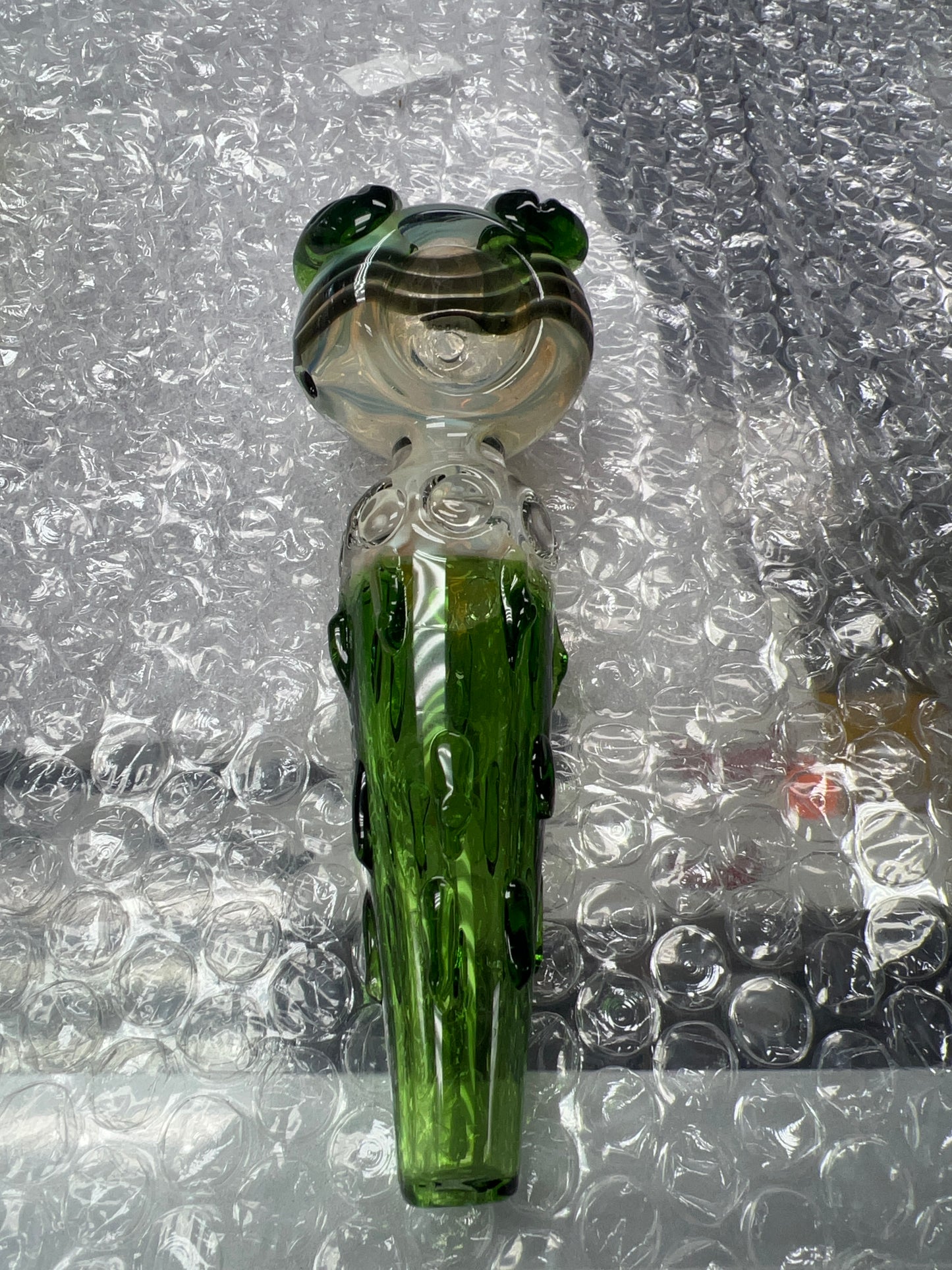 Green leaf accent pipe