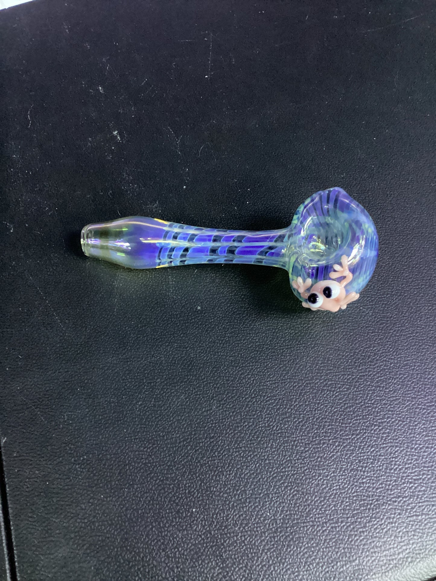 Glass Frog Handpipe locally blown