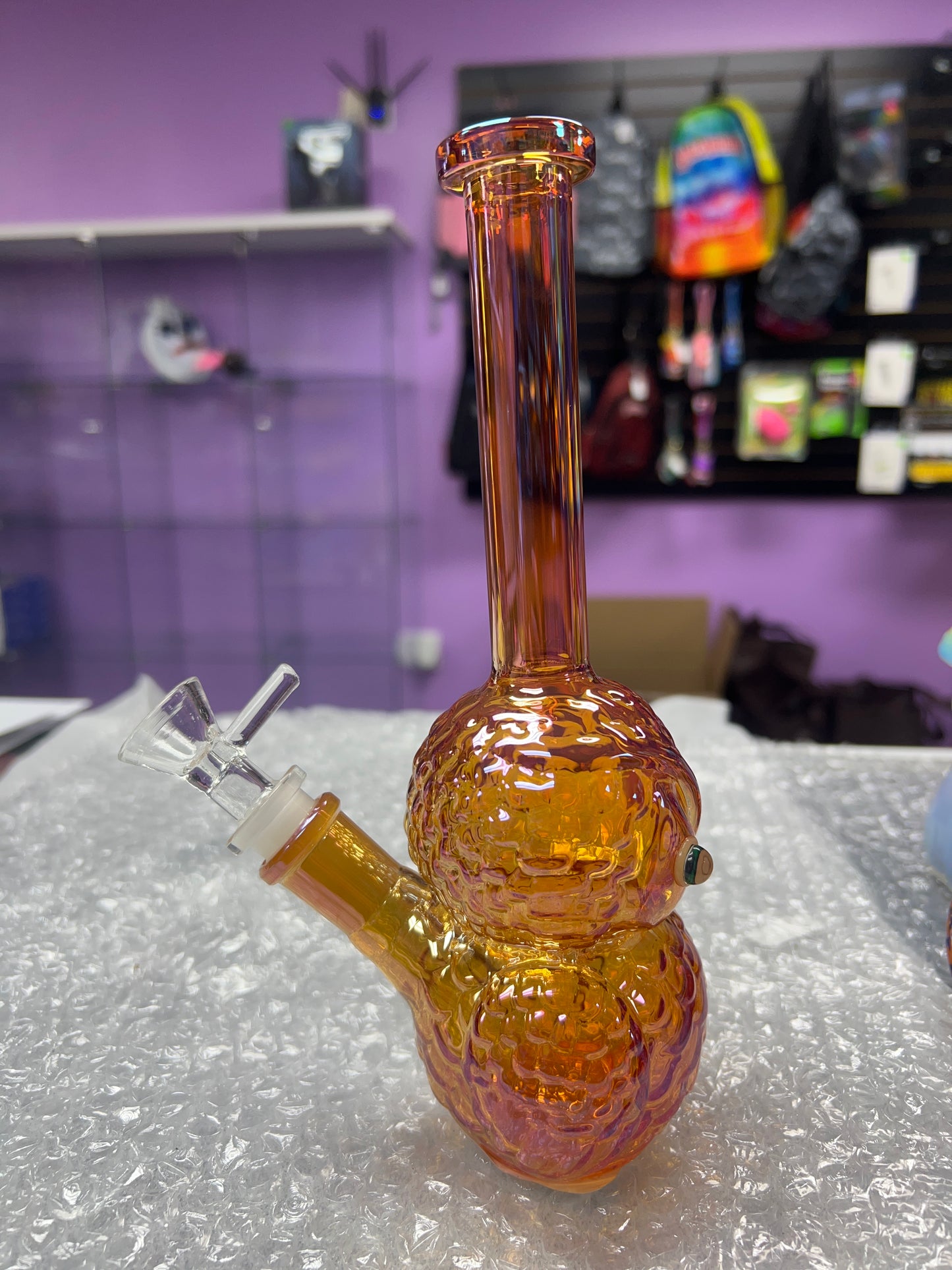 Orange owl water pipe