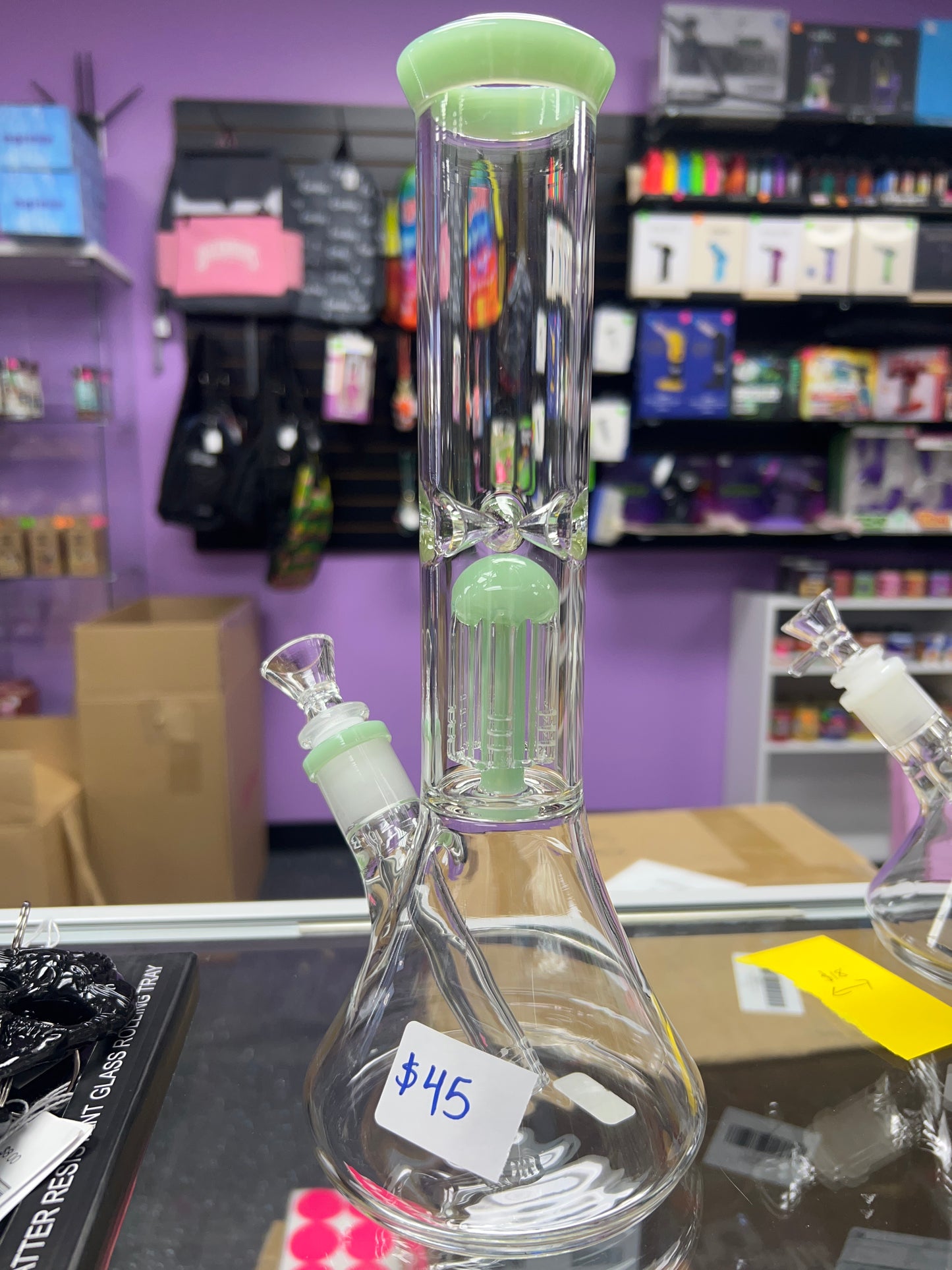 Clear Beaker Water Pipes With Color Accents